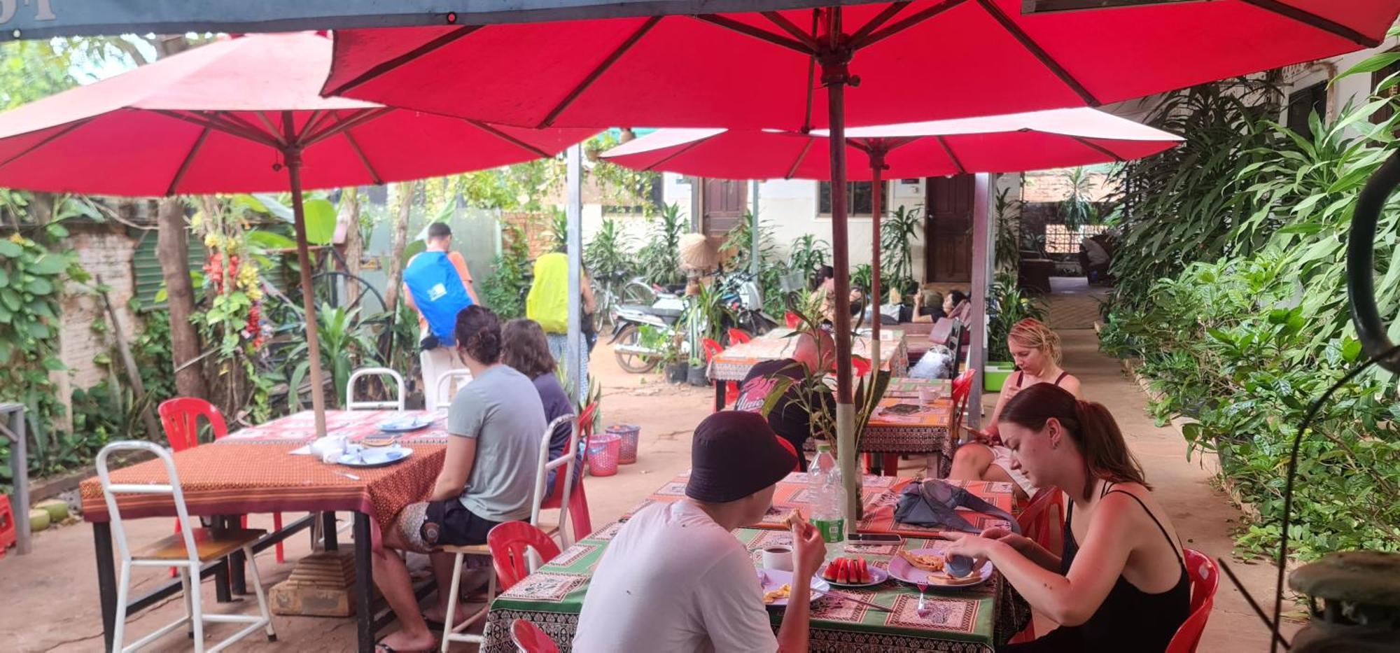 Relax Resort Angkor Villa Сиемрип Экстерьер фото