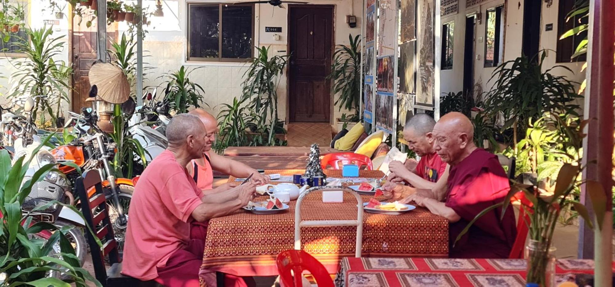 Relax Resort Angkor Villa Сиемрип Экстерьер фото
